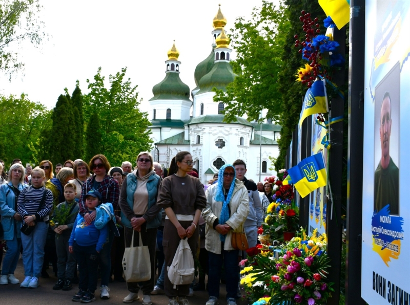 У Ніжині освятили Алею Героїв