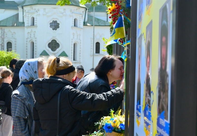 У Ніжині освятили Алею Героїв