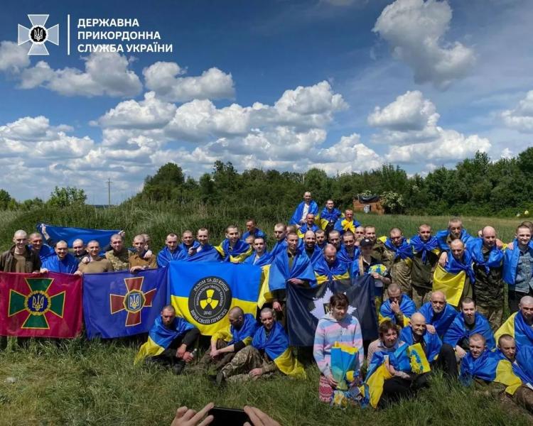 На Харківщині триває гасіння 14 лісових пожеж на площі понад 3700 га