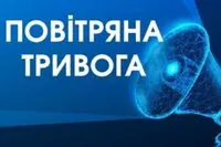 Ворожий удар по будівлі ферми в Малій Данилівці спричинив пожежу