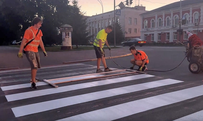 У Прилуках продовжується благоустрій шляхової мережі міста