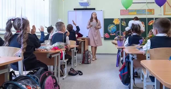 Лісовий заявив, що через «складну ситуацію» в бюджеті учителям не варто очікувати підвищення зарплати