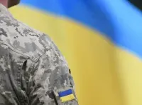 На Тернопільщині продовжують гасити пожежу після нічної атаки рф: рятувальники показали наслідки